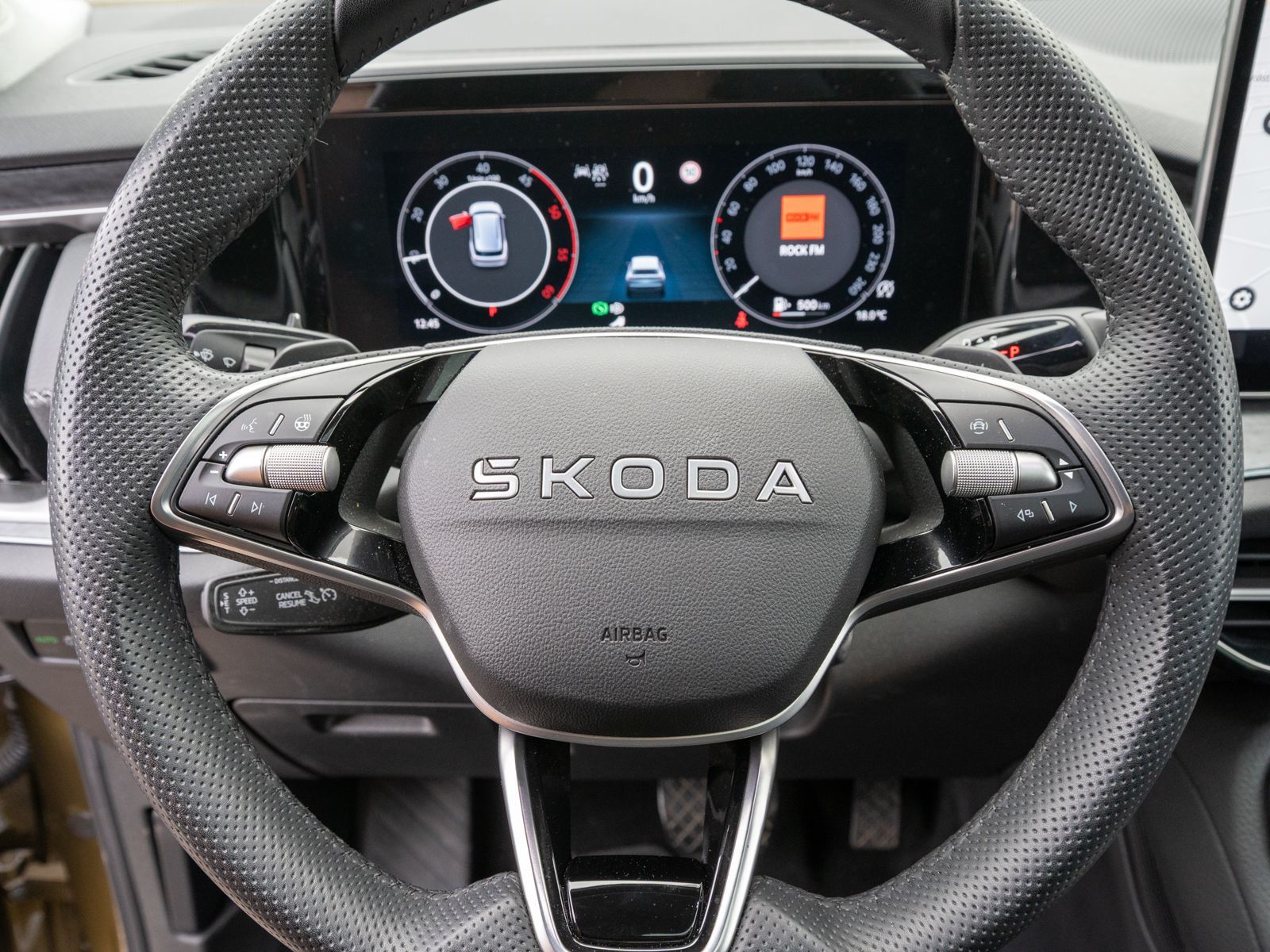 Fahrzeugabbildung SKODA Kodiaq Selection 2.0TDI 4x4 DSG HUD PANO Stdhzg