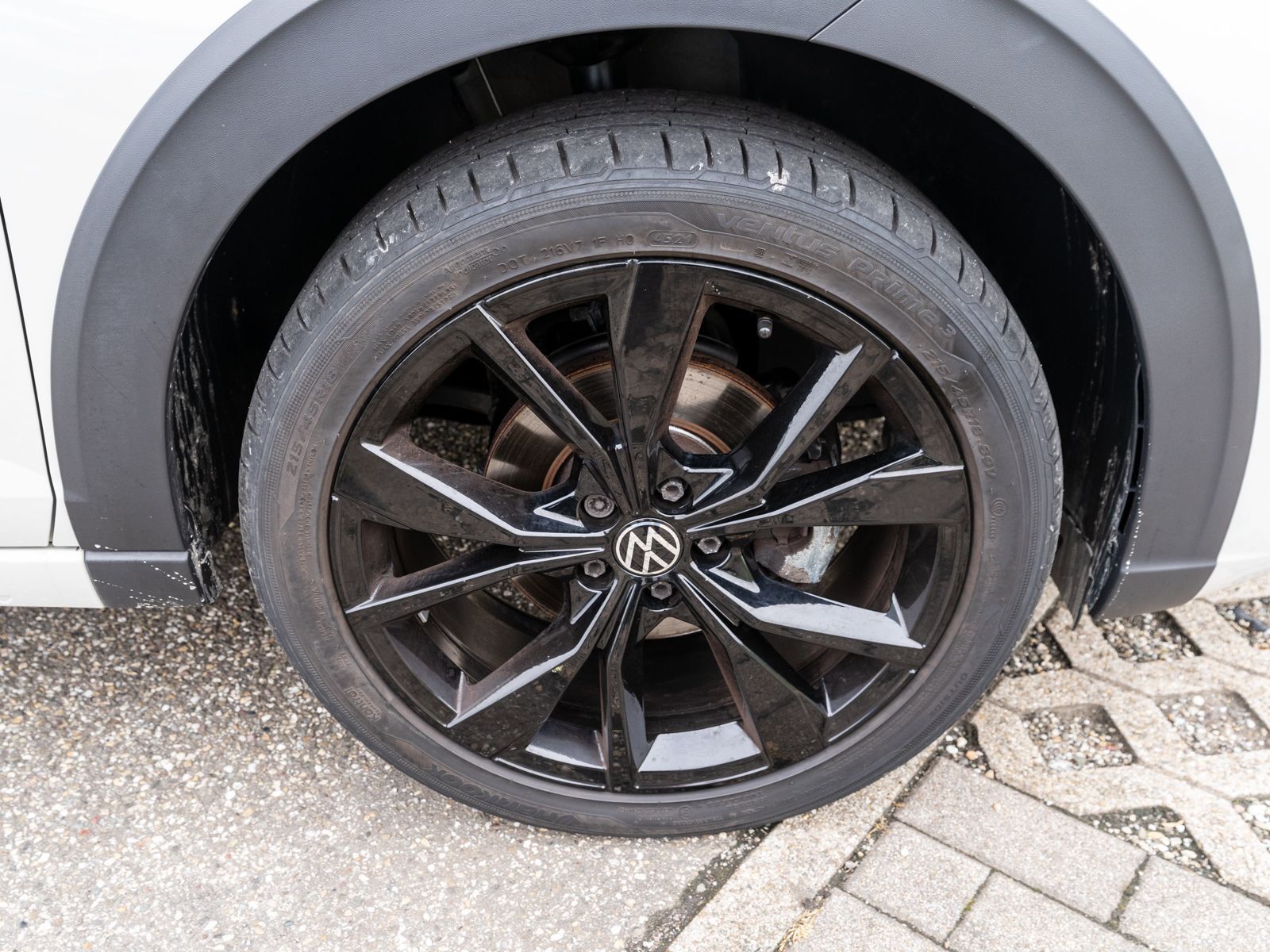 Fahrzeugabbildung Volkswagen Taigo R-Line 1.0TSI DSG Navi LED VC ACC RFK