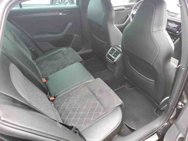 Fahrzeugabbildung SKODA Superb Combi Sportline 1.4 TSI iV LED NAVI RFK