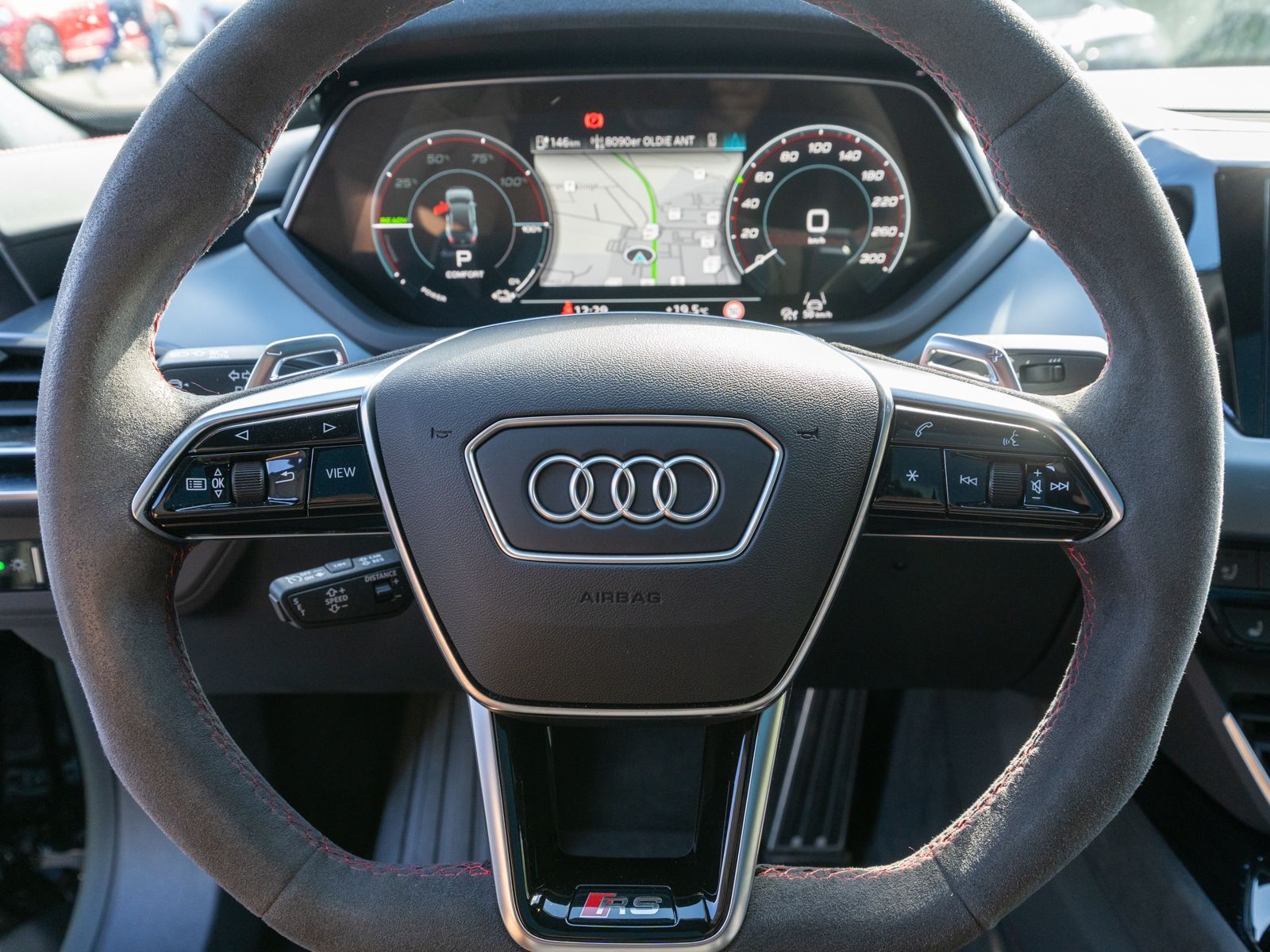 Fahrzeugabbildung Audi RS e-tron GT quattro NAVI MATRIX ACC 360° HUD