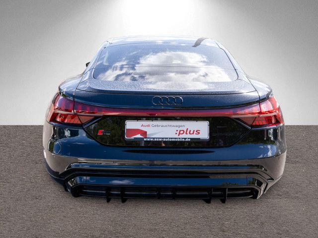 Fahrzeugabbildung Audi RS e-tron GT quattro NAVI MATRIX ACC 360° HUD