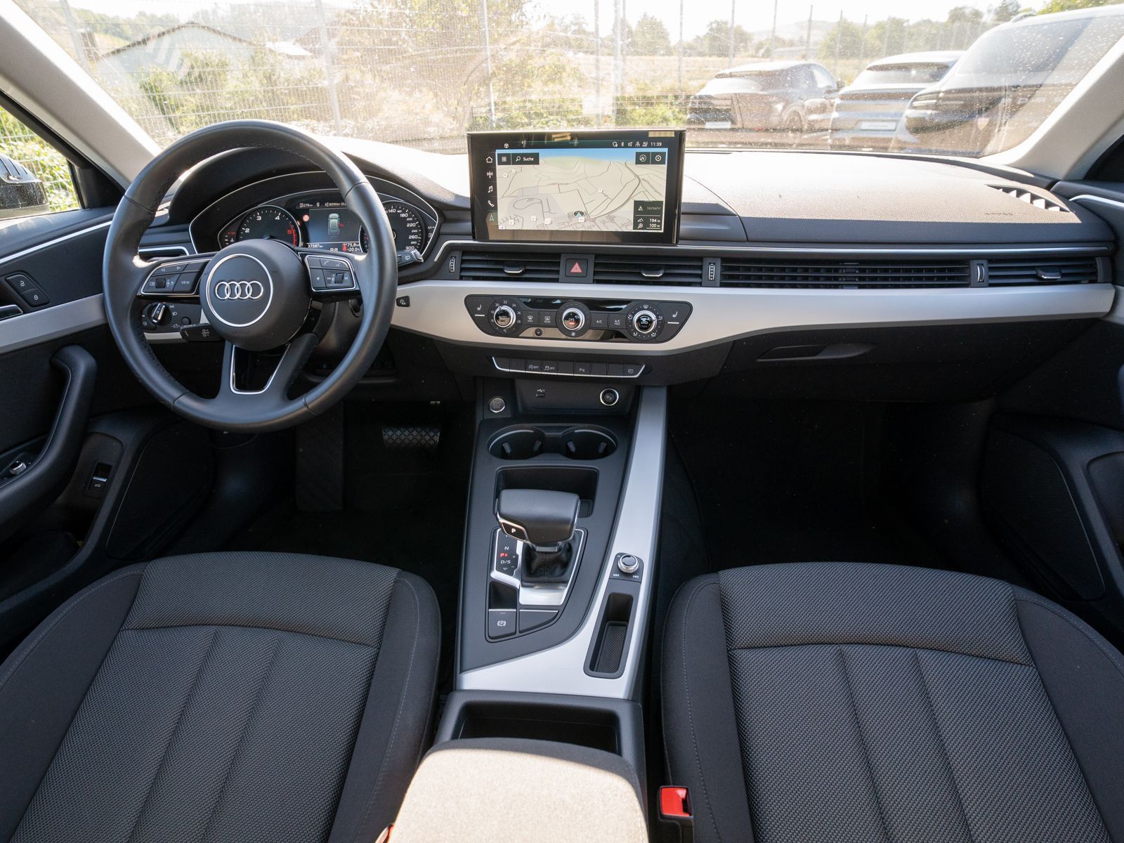 Fahrzeugabbildung Audi A4 Avant advanced 30TDI NAVI LED RFK GRA SHZ