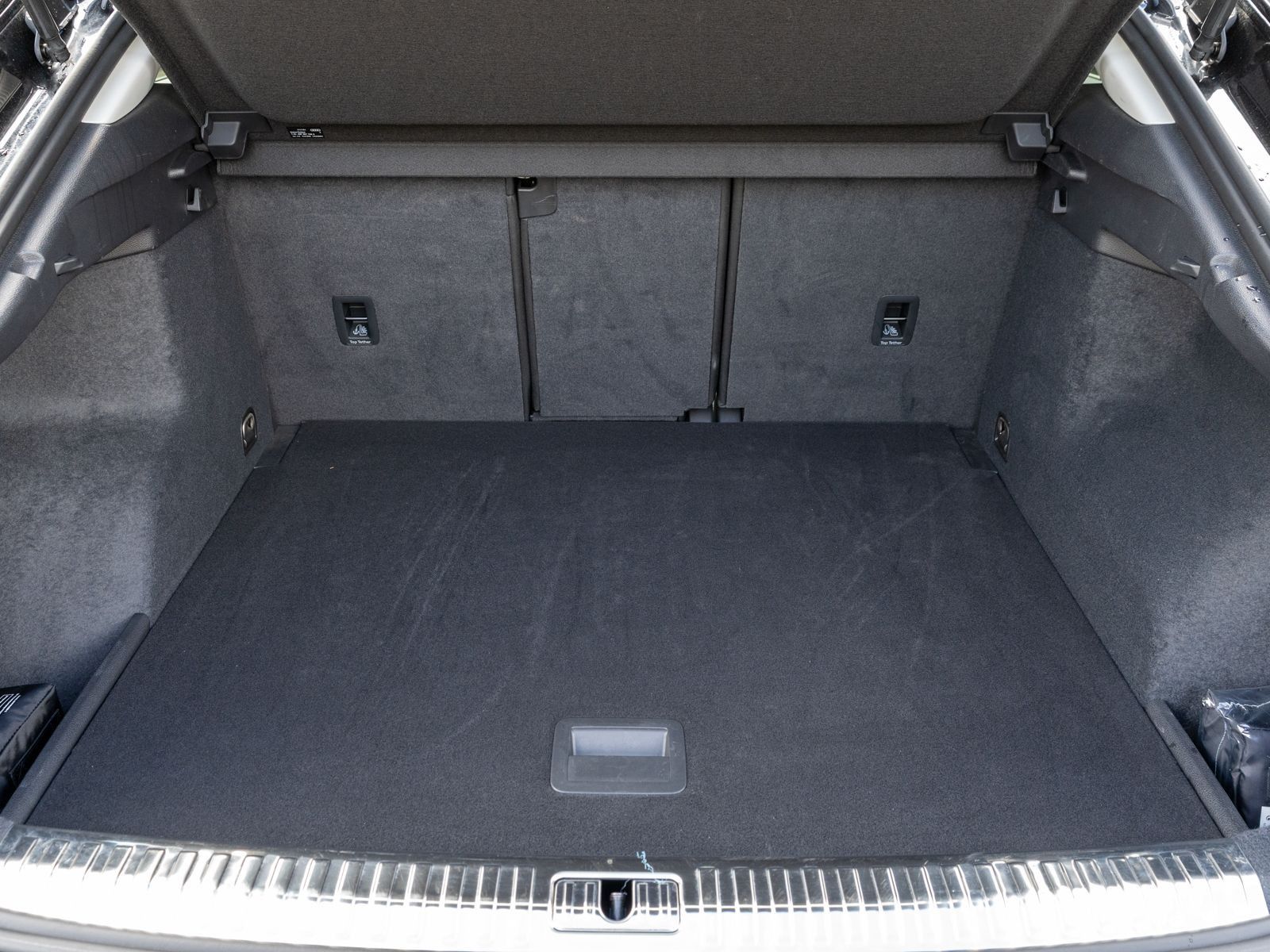 Fahrzeugabbildung Audi Q3 Sportback S line 35 TFSI Stronic LED Navi PDC