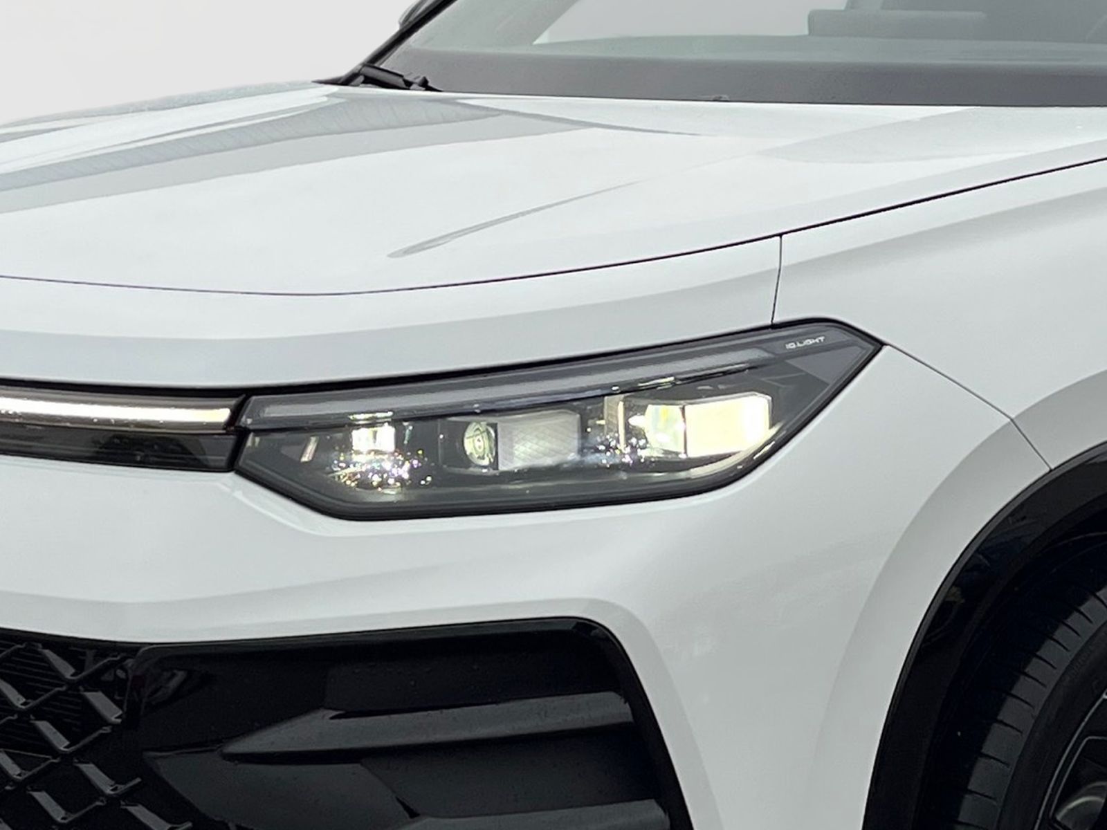 Fahrzeugabbildung Volkswagen Tayron R-Line 2,0 l TSI OPF 4MOTION 150 kW (204