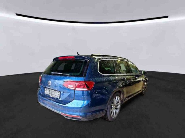 Fahrzeugabbildung Volkswagen Passat Variant R-Line 2.0TDI DSG LED Nav RFK AHK