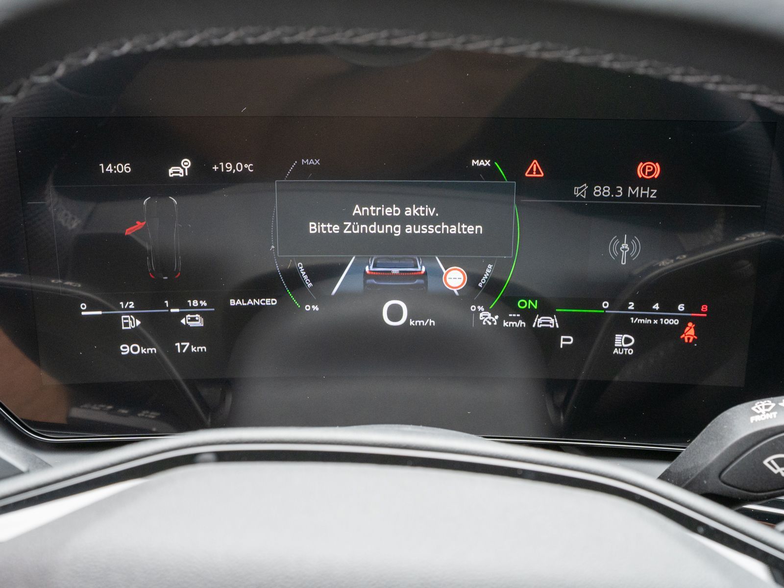 Fahrzeugabbildung Audi A5 Avant S line e-hybrid quattro AHK 360°Kamera