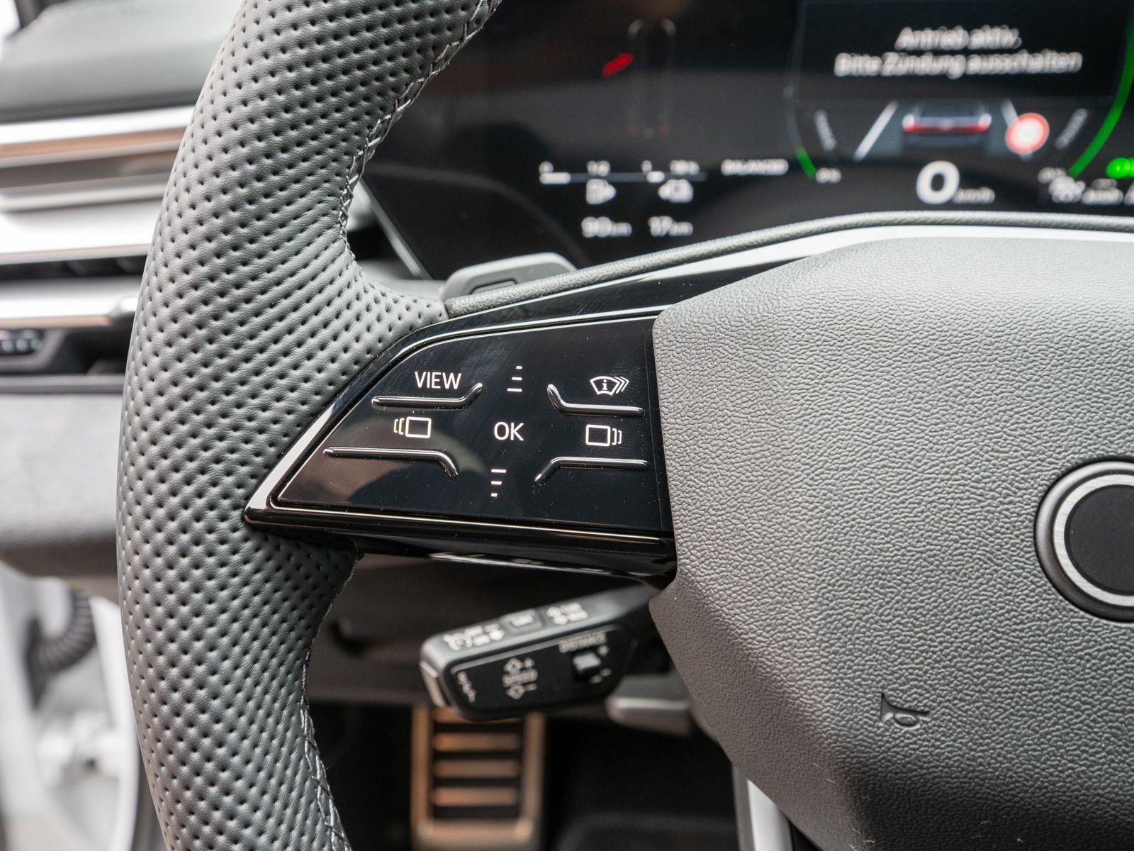 Fahrzeugabbildung Audi A5 Avant S line e-hybrid quattro AHK 360°Kamera