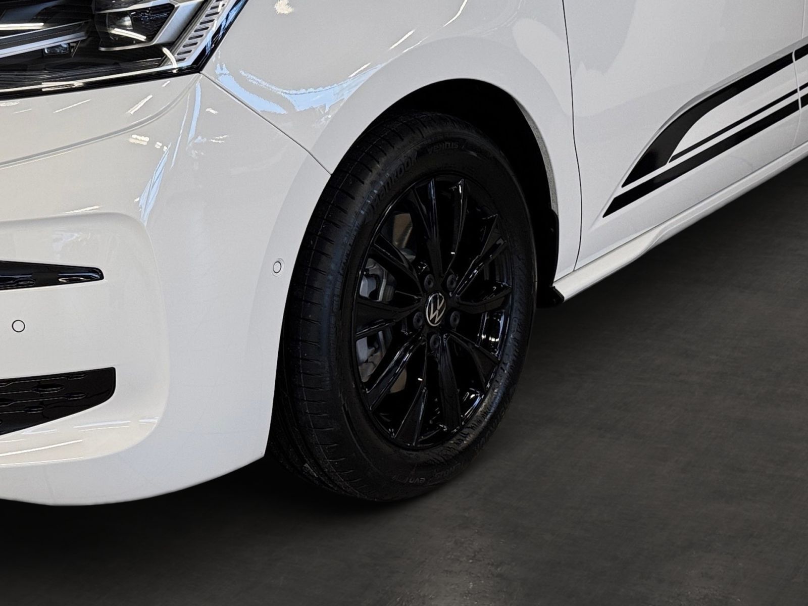 Fahrzeugabbildung Volkswagen Multivan "Edition" 2.0 TDI DSG AHK Head-Up-D.
