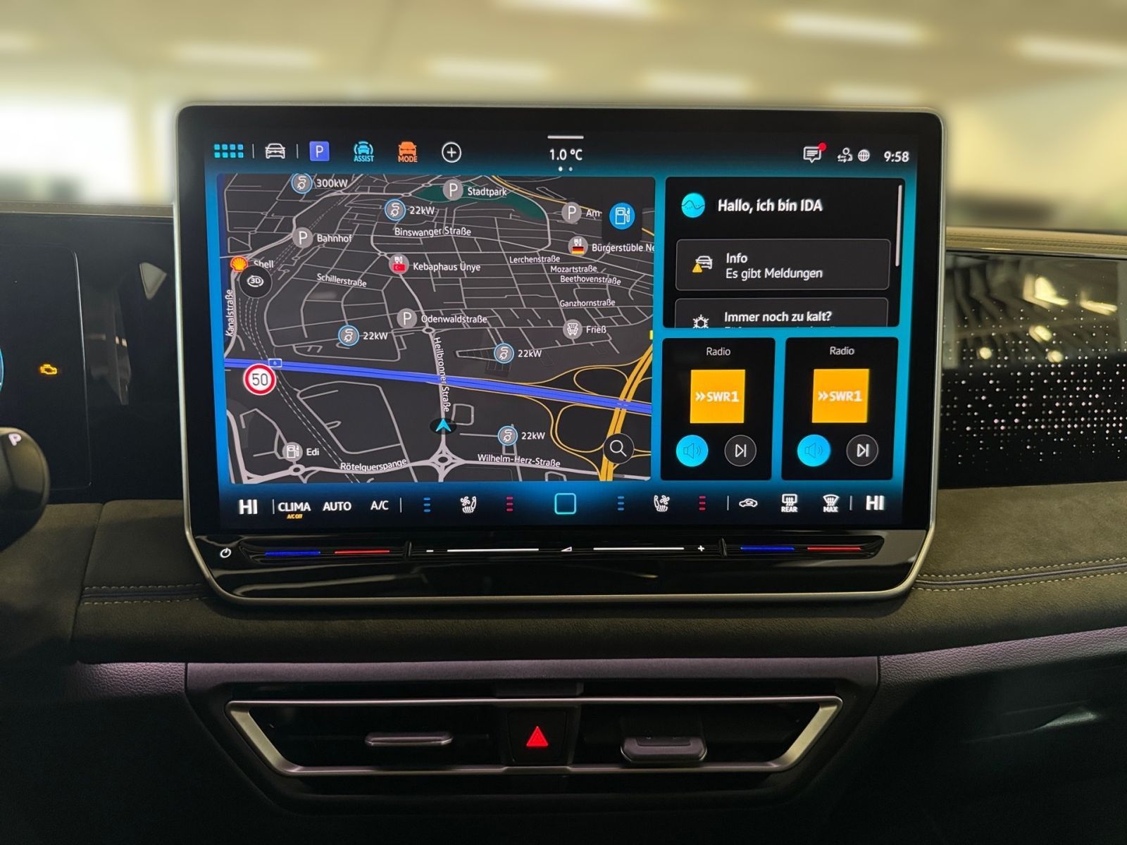 Fahrzeugabbildung Volkswagen Tiguan R-Line 1.5 eTSI DSG ACC NAVI 360° Kamera
