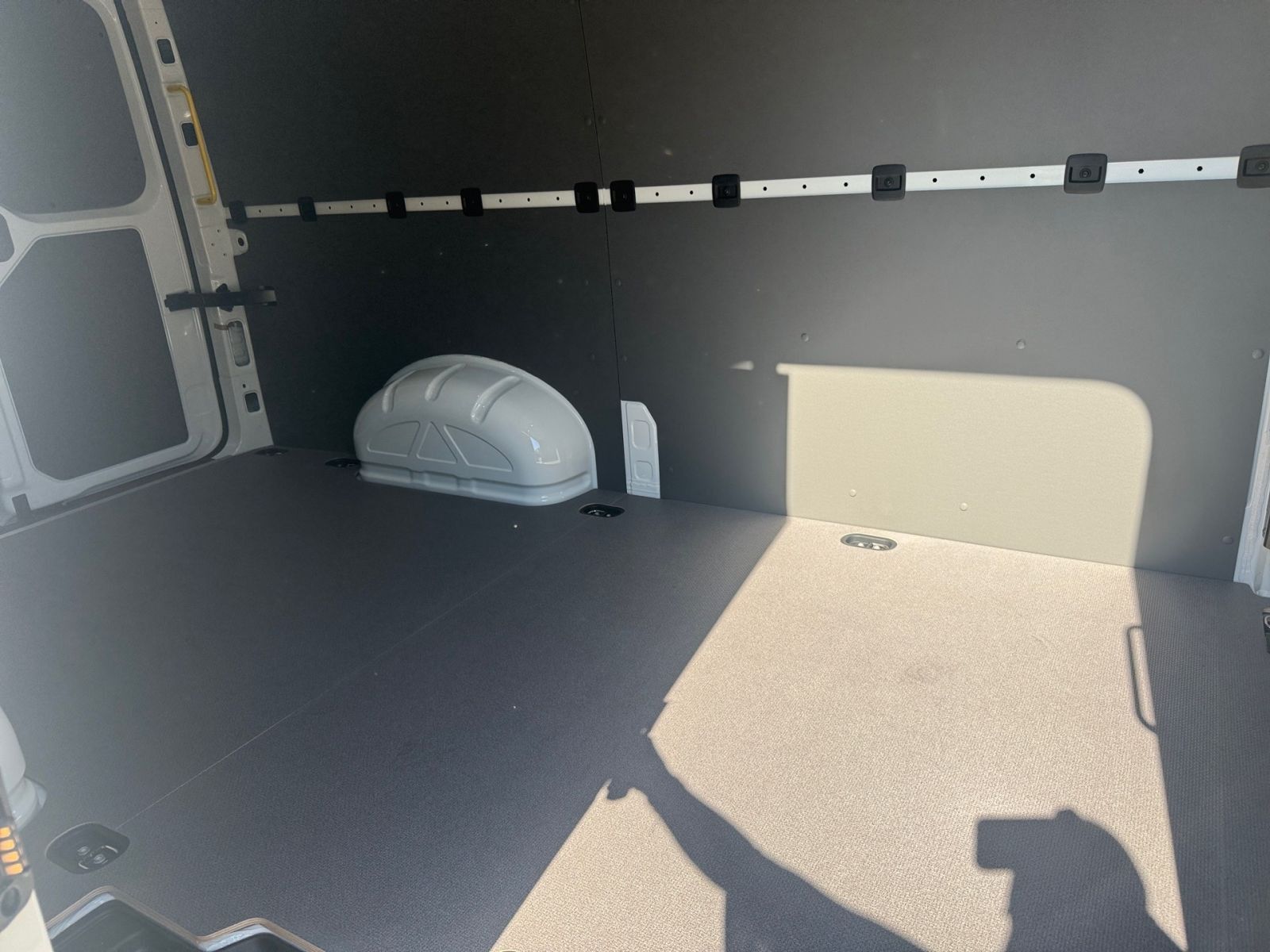 Fahrzeugabbildung Volkswagen Crafter 35 Kasten HD 2,0 TDI Radst. 3640 mm