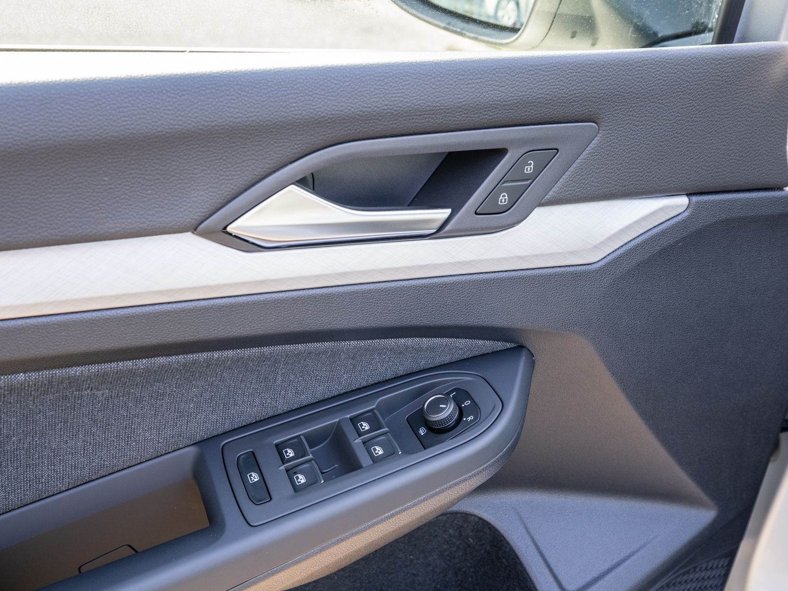 Fahrzeugabbildung Volkswagen Golf Life 1.5TSI LED Navi Klimaautomatik PDC SHZ