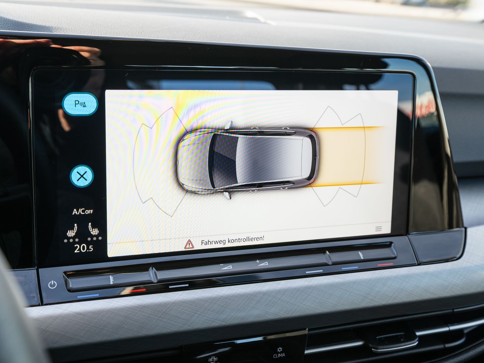 Fahrzeugabbildung Volkswagen Golf Life 1.5TSI LED Navi Klimaautomatik PDC SHZ