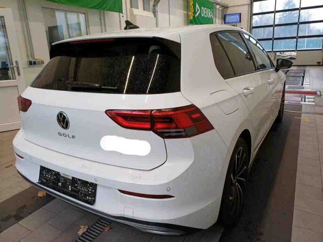 Fahrzeugabbildung Volkswagen Golf Active 1.5 TSI LED Navi RFK ACC SHZ AHK
