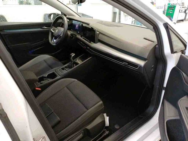 Fahrzeugabbildung Volkswagen Golf Active 1.5 TSI LED Navi RFK ACC SHZ AHK