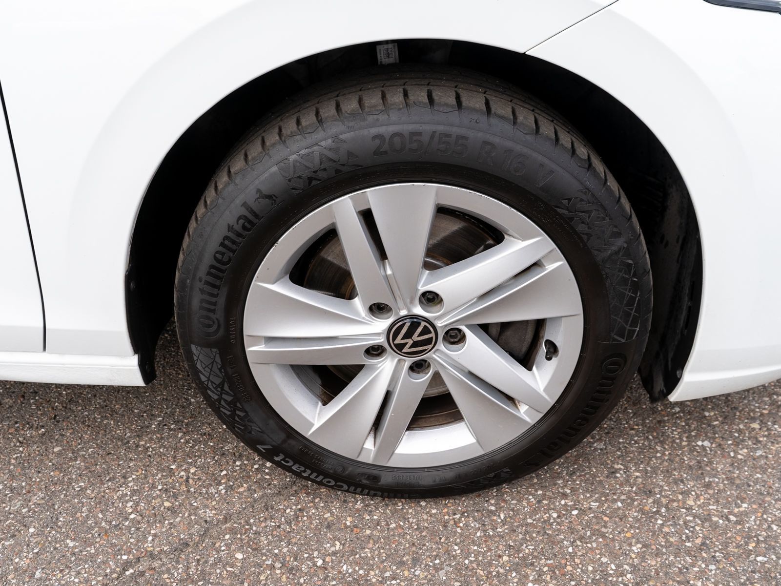 Fahrzeugabbildung Volkswagen Golf Variant Life 2.0TDI LED NAVI ACC PDC SHZ