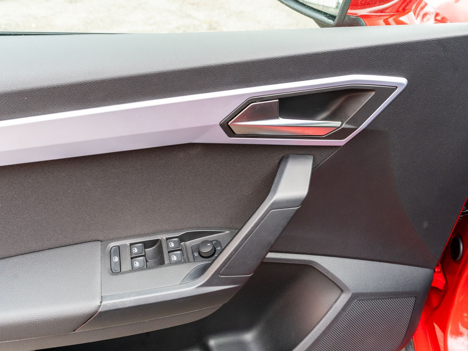 Fahrzeugabbildung SEAT Arona FR-Line 1.0 TSI DSG LED Navi VC PDC