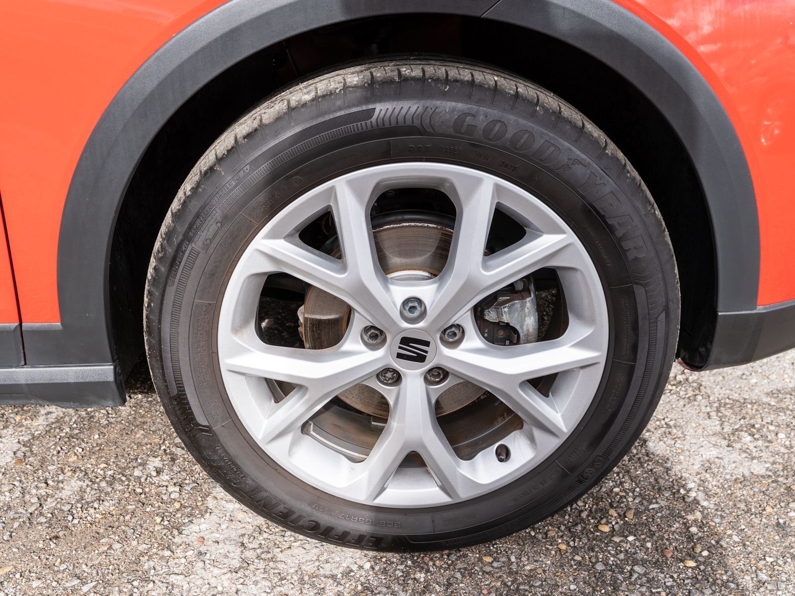 Fahrzeugabbildung SEAT Arona FR-Line 1.0 TSI DSG LED Navi VC PDC