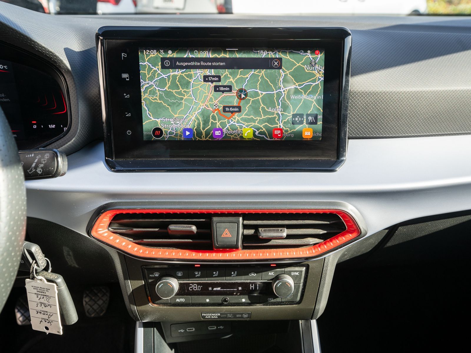 Fahrzeugabbildung SEAT Arona FR-Line 1.0 TSI LED Navi PDC RFK Full Link