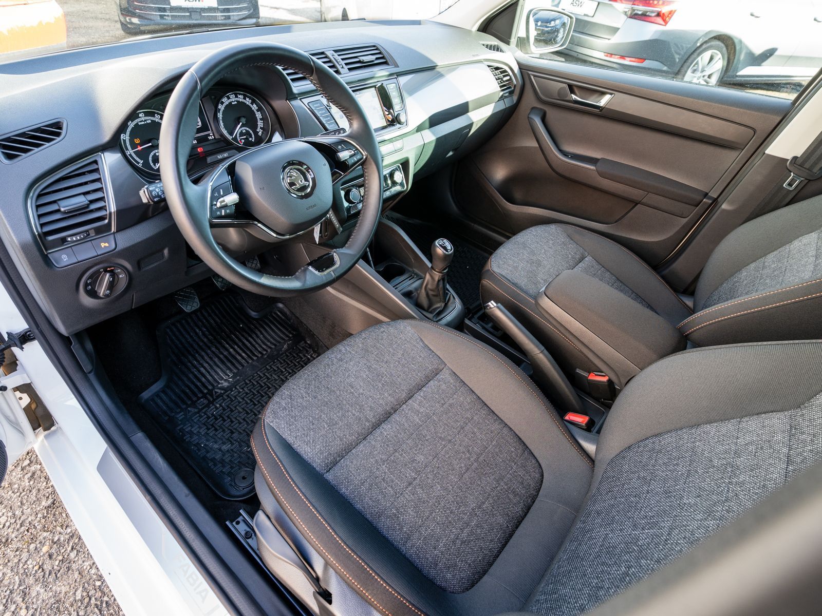 Fahrzeugabbildung SKODA Fabia Combi Clever Best of 1.0TSI LED NAVI SHZ