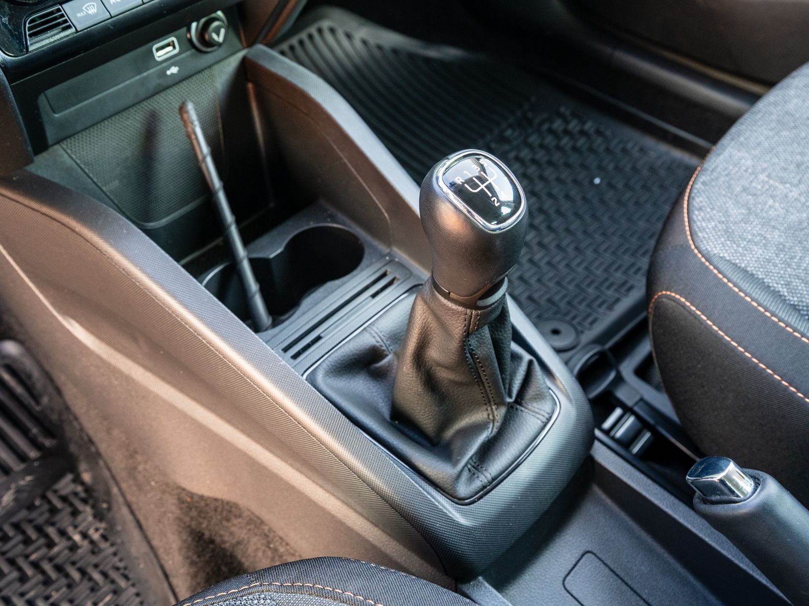 Fahrzeugabbildung SKODA Fabia Combi Clever Best of 1.0TSI LED NAVI SHZ