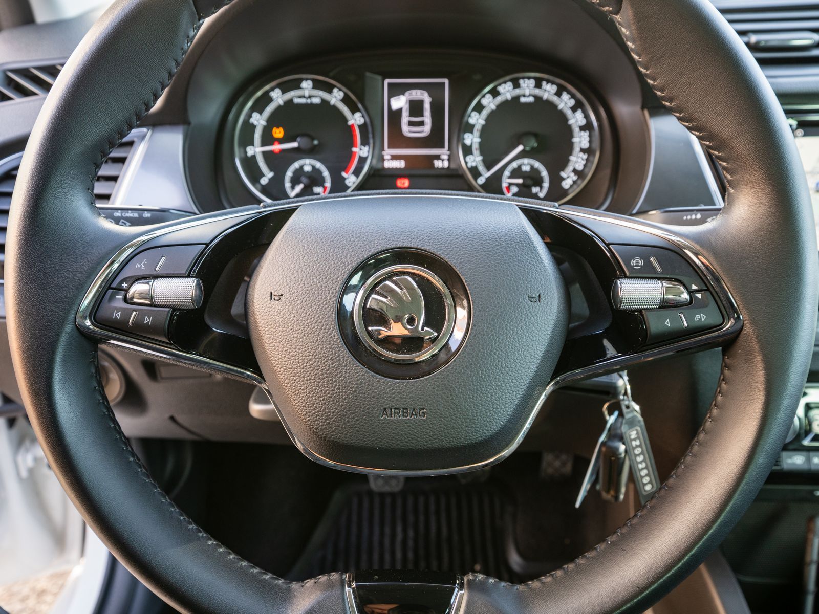 Fahrzeugabbildung SKODA Fabia Combi Clever Best of 1.0TSI LED NAVI SHZ