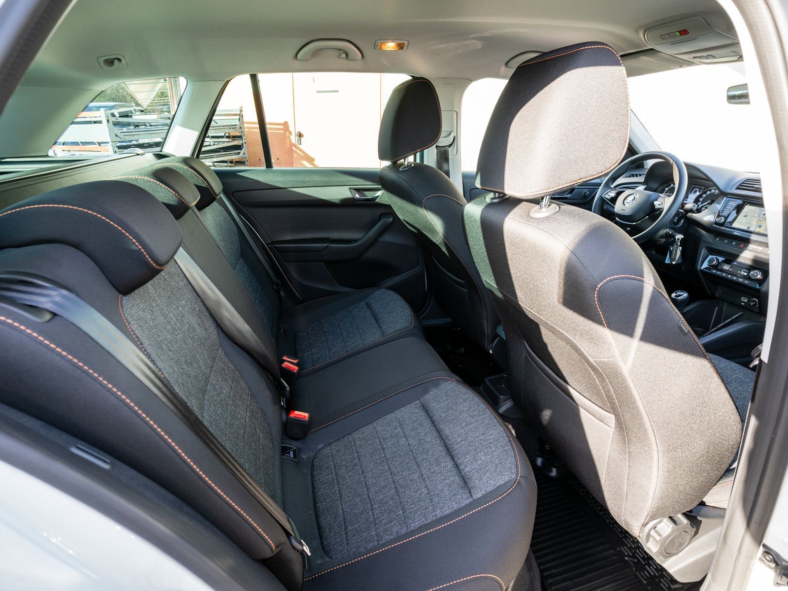 Fahrzeugabbildung SKODA Fabia Combi Clever Best of 1.0TSI LED NAVI SHZ