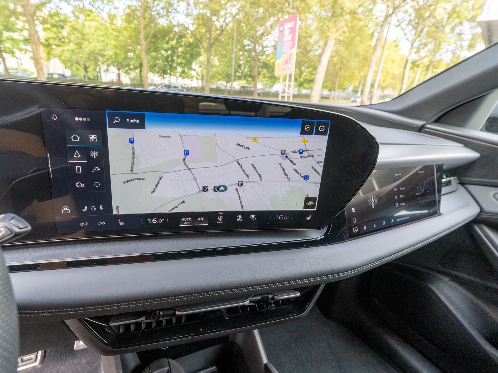Fahrzeugabbildung Audi Q6 e-tron performance NAVI 360° AHK B&O HUD LED