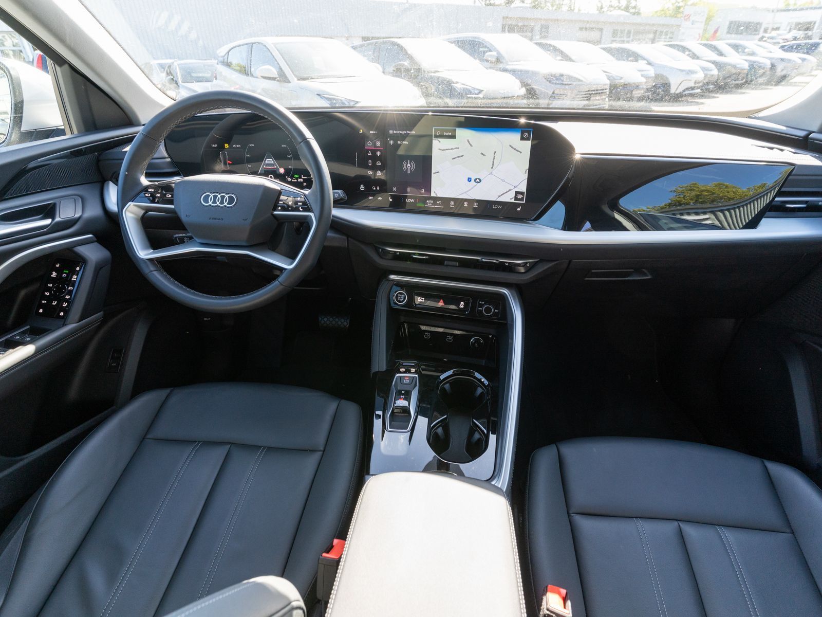 Fahrzeugabbildung Audi Q5 SUV TDI quattr NAVI LED PANO AHK LEDER RFK VC