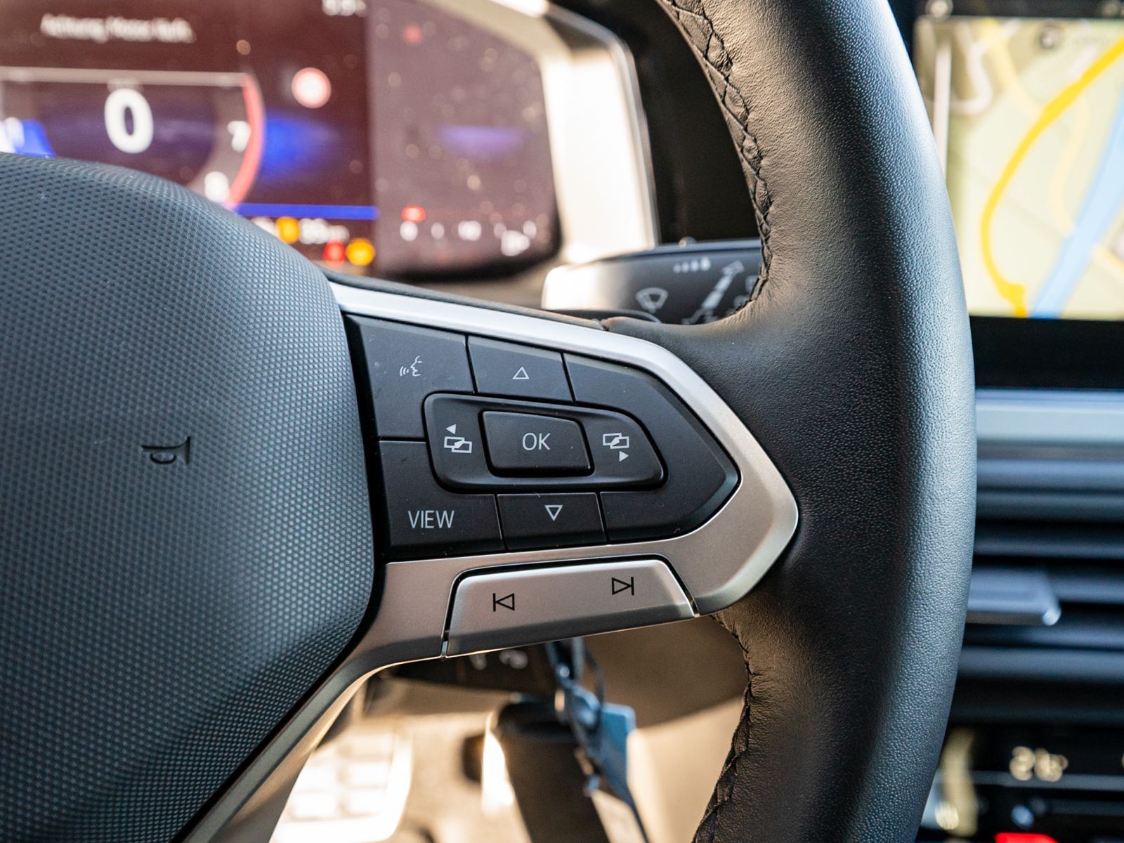 Fahrzeugabbildung Volkswagen Polo Goal 1.0TSI DSG AHK Navi RFK LED SHZ VC ACC