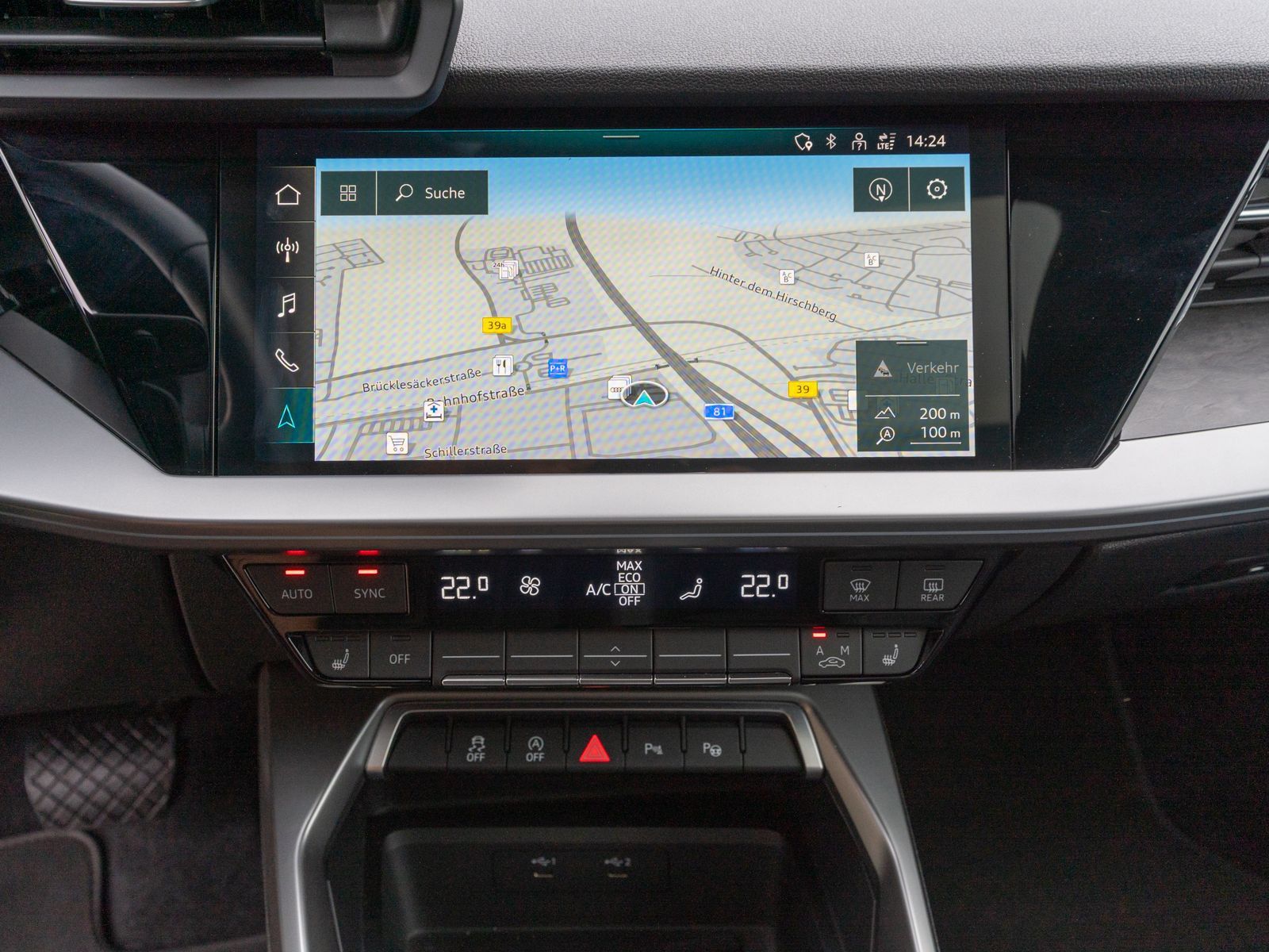 Fahrzeugabbildung Audi A3 Sportback 30TDI Stronic LED Navi RFK PANO B&O