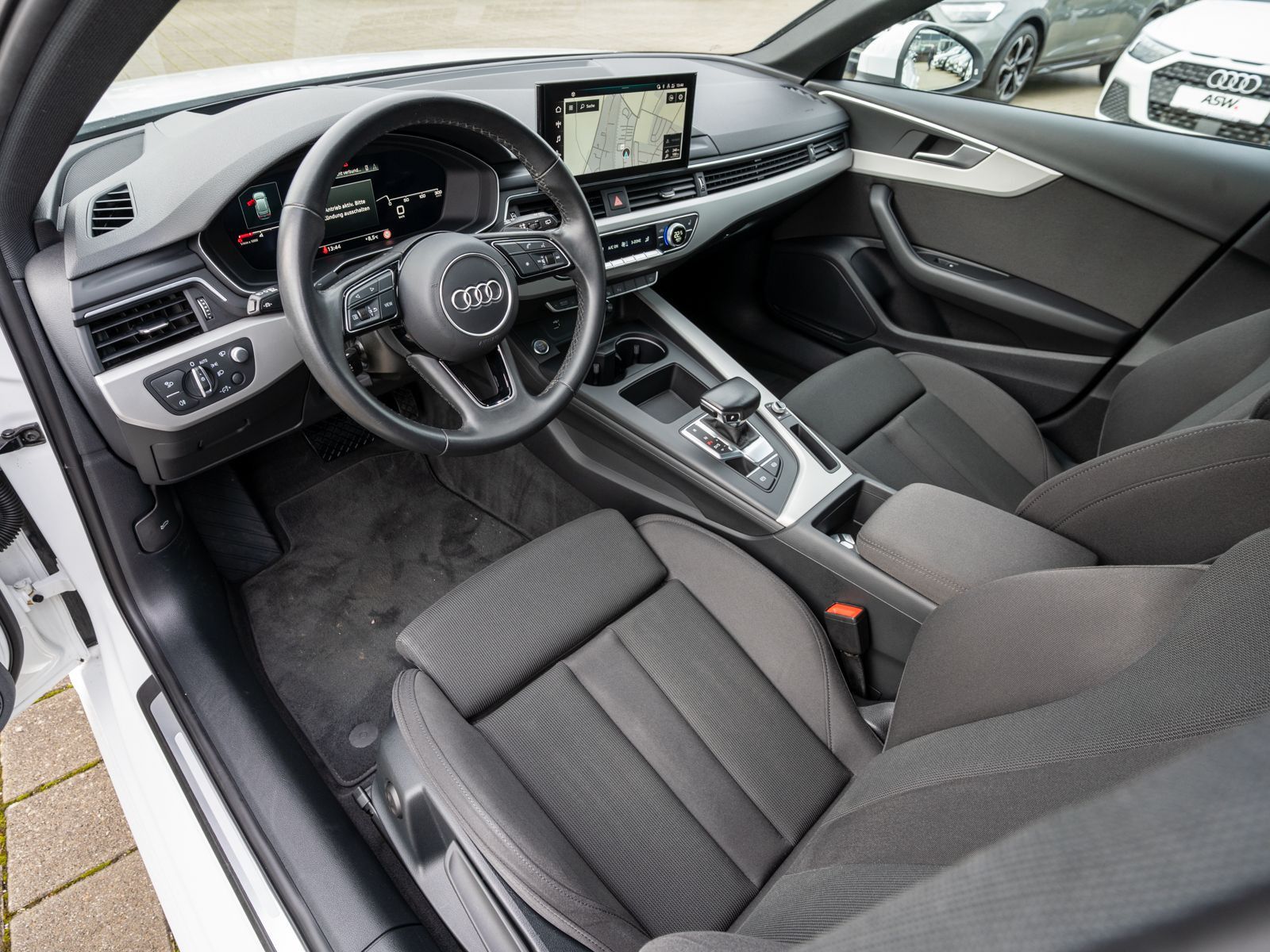 Fahrzeugabbildung Audi A4 Avant advanced 40TDI Stroni LED 360° PANO AHK