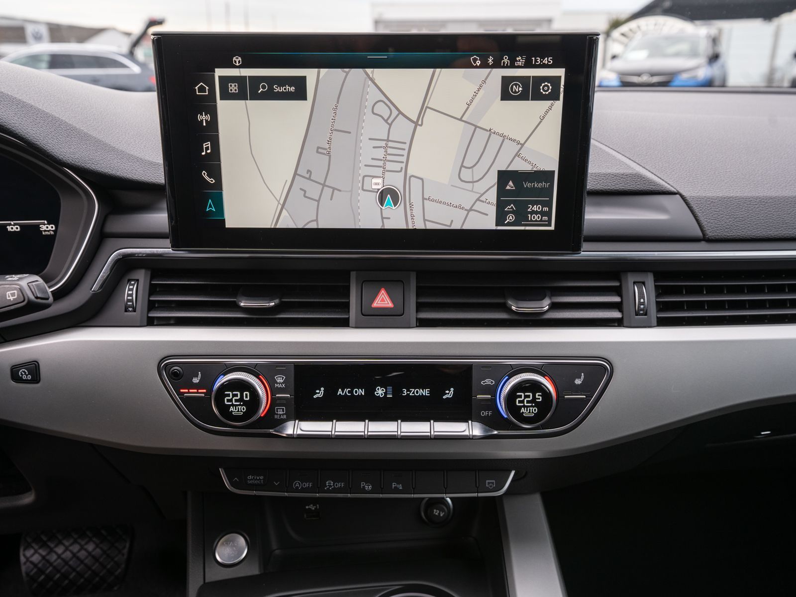 Fahrzeugabbildung Audi A4 Avant advanced 40TDI Stroni LED 360° PANO AHK