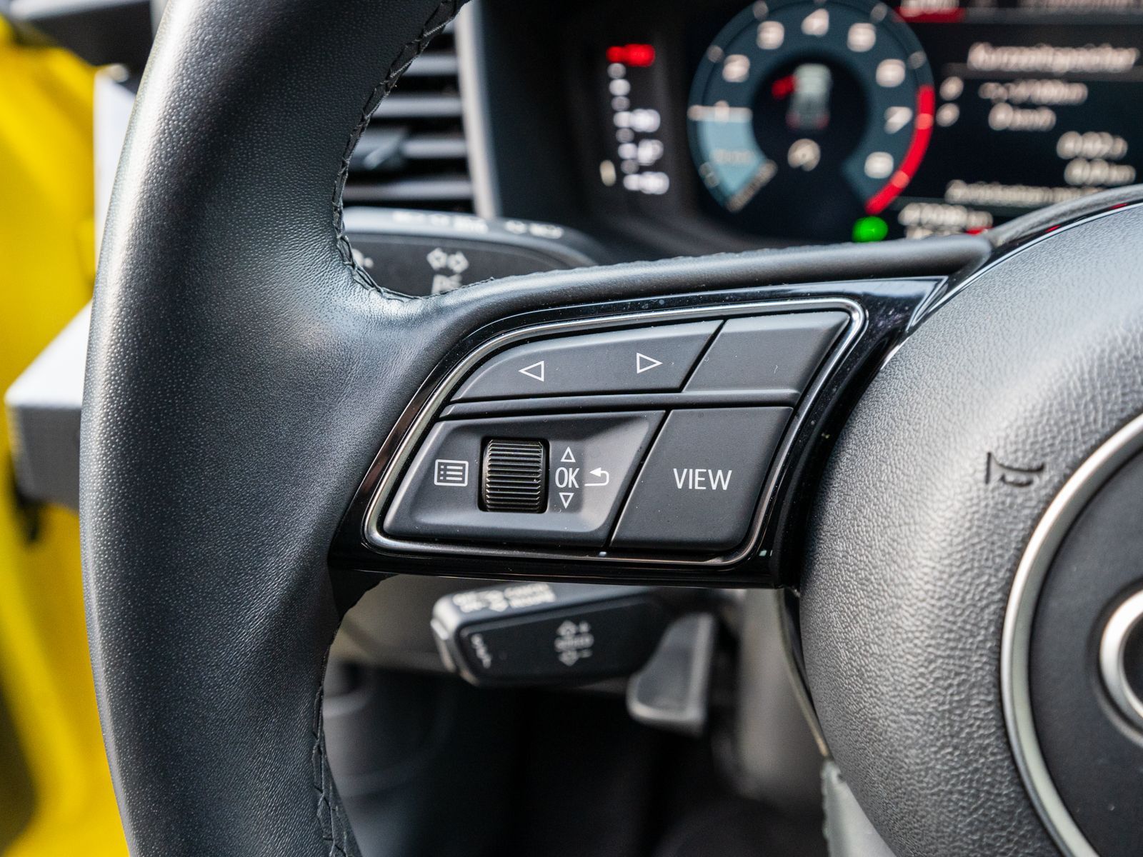 Fahrzeugabbildung Audi A1 Sportback S line 30TFSI LED PDC SHZ