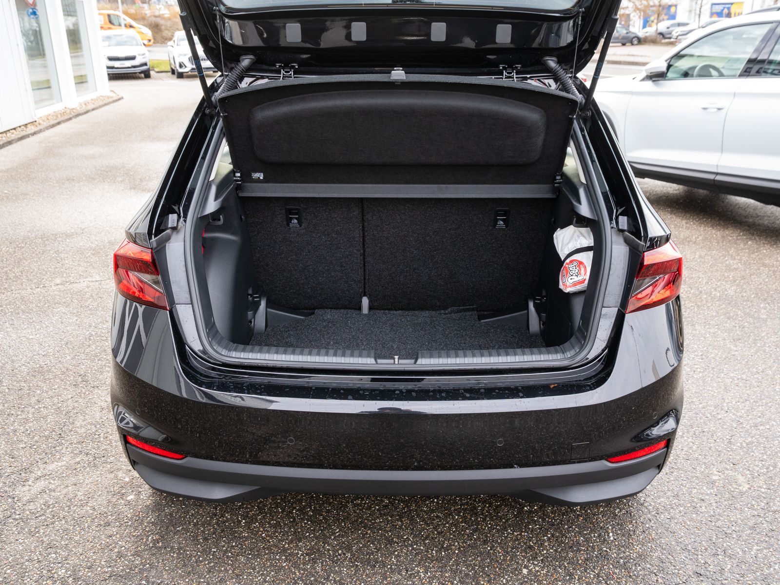 Fahrzeugabbildung SKODA Fabia Essence 1.0 TSI LED Klima PDC SHZ