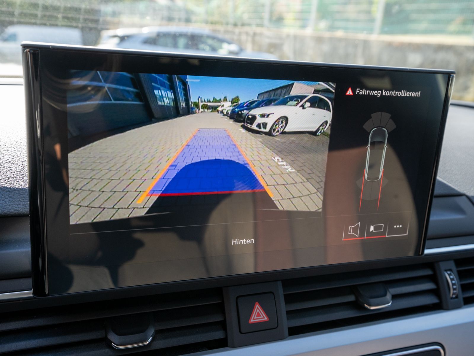 Fahrzeugabbildung Audi A4 allroad quattro 40TDI NAVI LED STANDHZ PANO