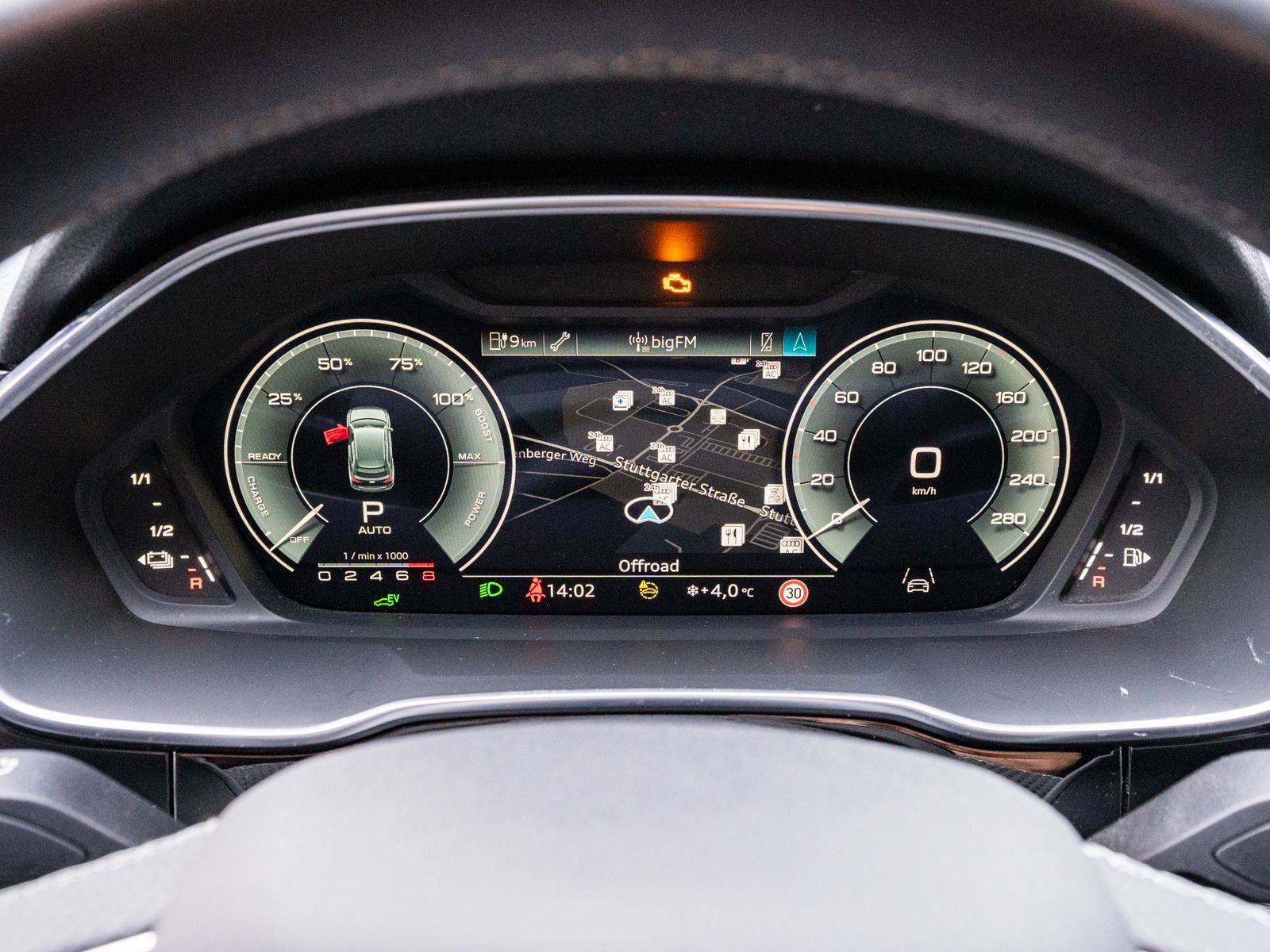 Fahrzeugabbildung Audi Q3 S line 45 TFSI e Stronic LED Navi RFK ACC SHZ