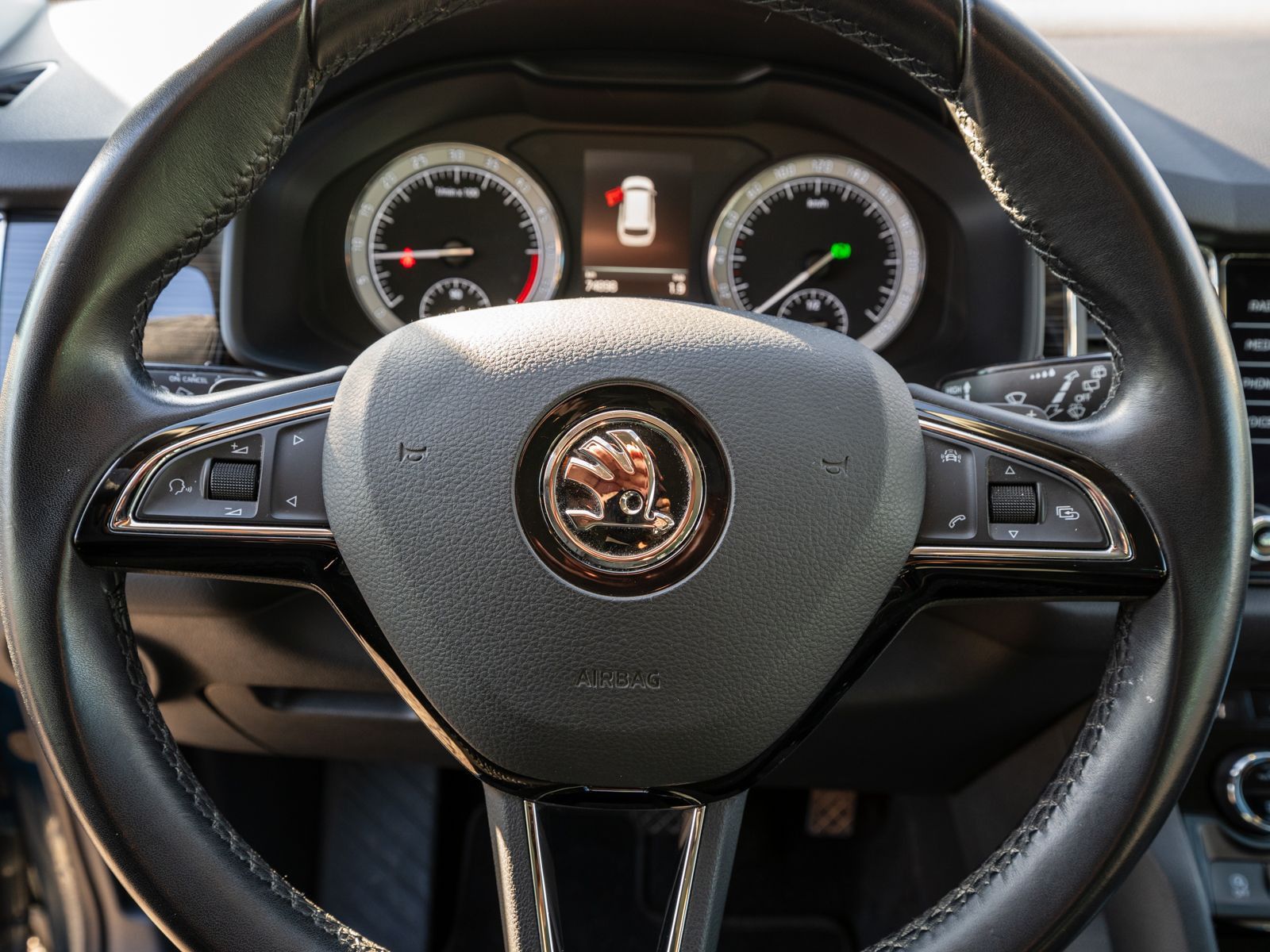 Fahrzeugabbildung SKODA Kodiaq Style 2.0 TDI 4x4 DSG LED 360° Stdhzg AHK