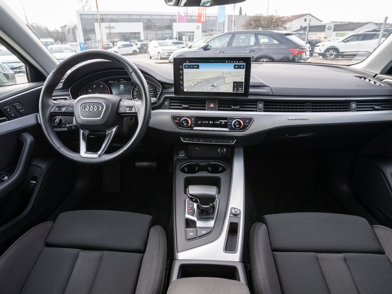 Fahrzeugabbildung Audi A4 Avant S line 40TDI quat Stron LED Nav RFK AHK