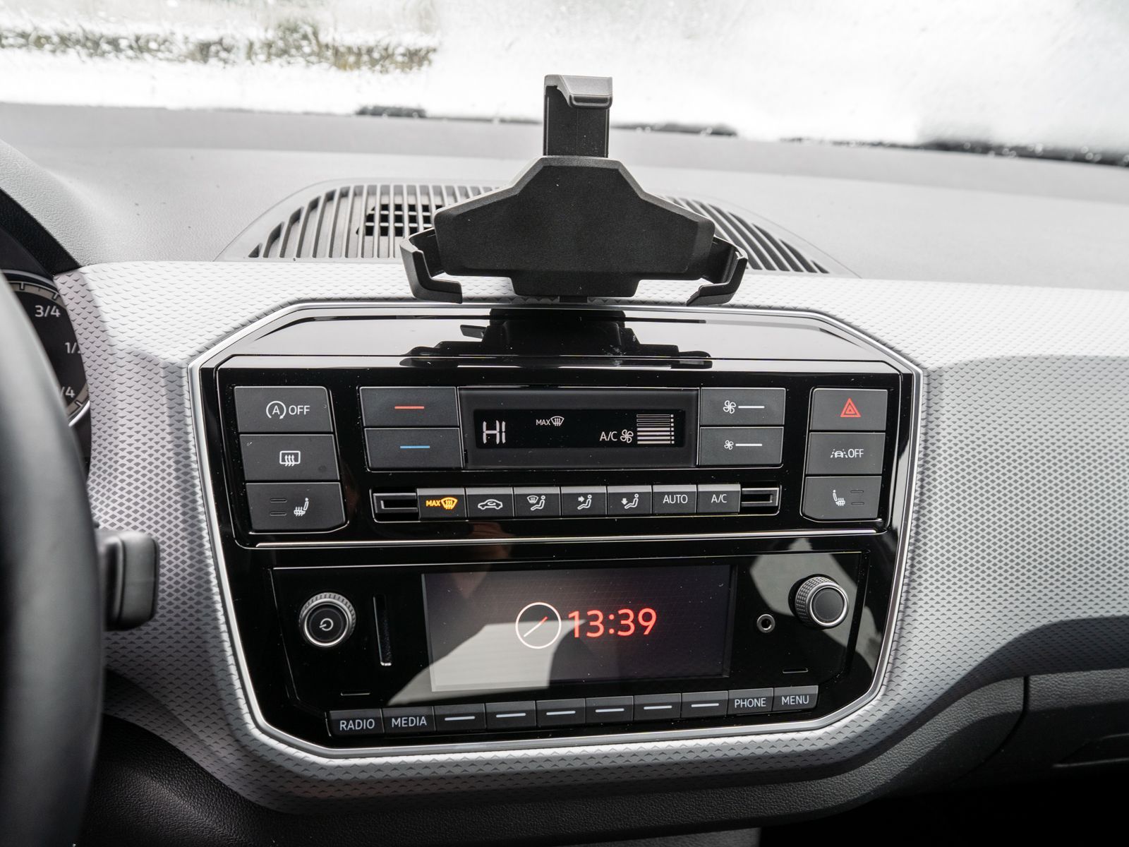 Fahrzeugabbildung Volkswagen up! ACTIVE 1.0MPI Klimaautomatik RFK PDC SHZ NSW