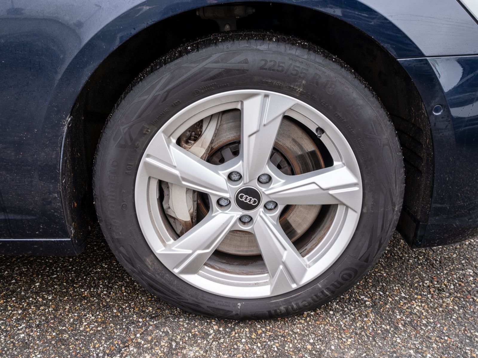 Fahrzeugabbildung Audi A6 Avant sport 50TFSI e quatt Stron LED RFK PANO