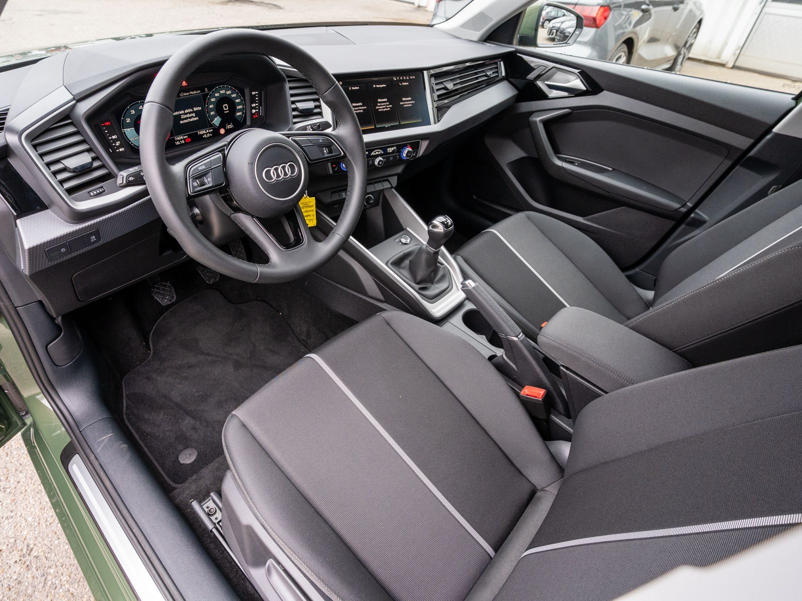 Fahrzeugabbildung Audi A1 Sportback advanced 30TFSI KLIMA SHZ PDC GRA