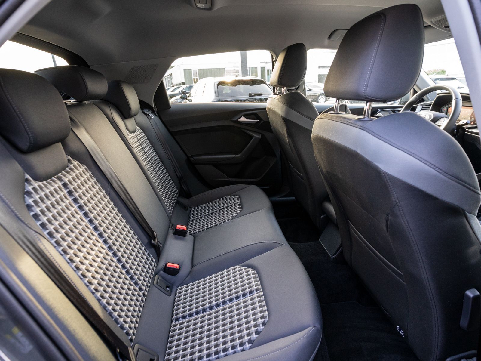 Fahrzeugabbildung Audi A1 allstreet 30TFSI Stronic NAVI LED ACC KLIMA