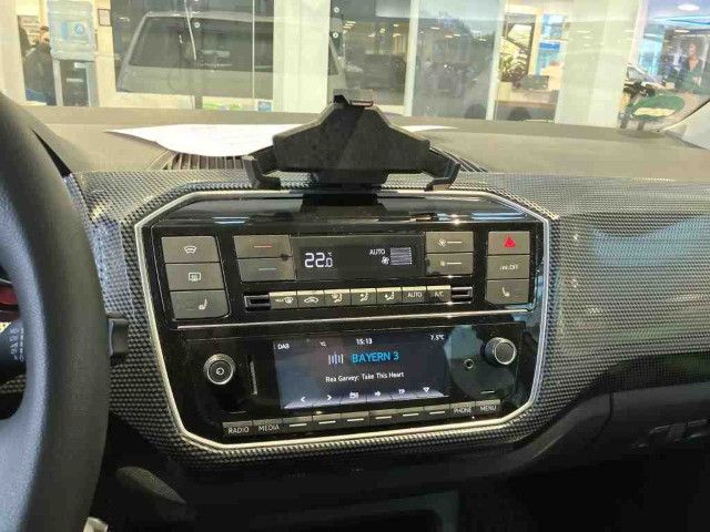 Fahrzeugabbildung Volkswagen e-up! move up! Klimaautomatik RFK PDC SHZ