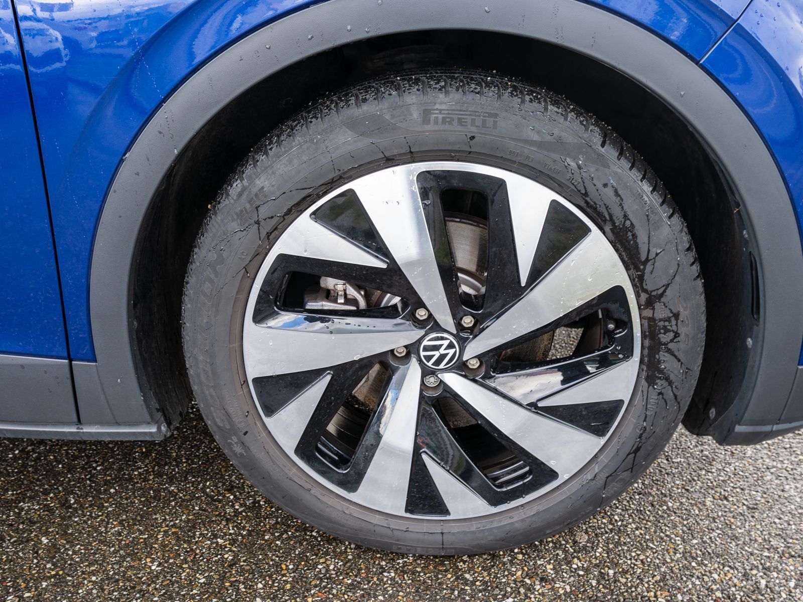 Fahrzeugabbildung Volkswagen ID.4 Pro Performance LED Navi RFK Wärmepumpe AHK