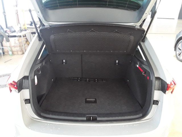 Fahrzeugabbildung SKODA Scala Tour 1.0TSI DSG LED NAVI SHZ PDC AHK RFK