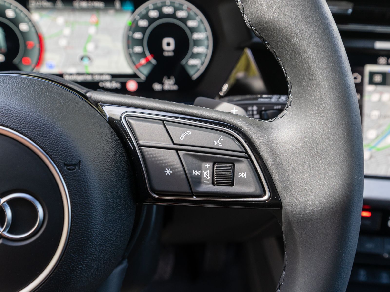 Fahrzeugabbildung Audi A3 Sportback advanced TFSI Rückfahrkamera Navi