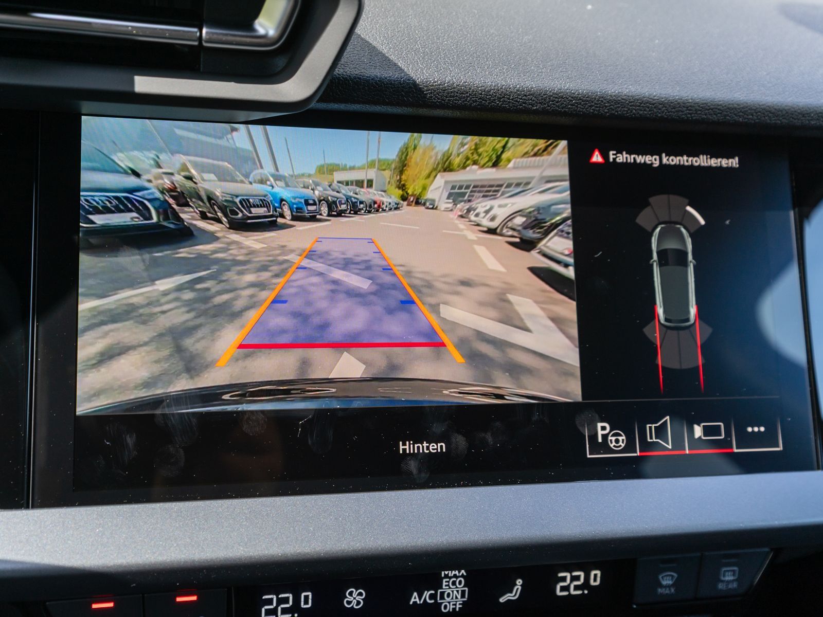 Fahrzeugabbildung Audi A3 Sportback advanced TFSI Rückfahrkamera Navi