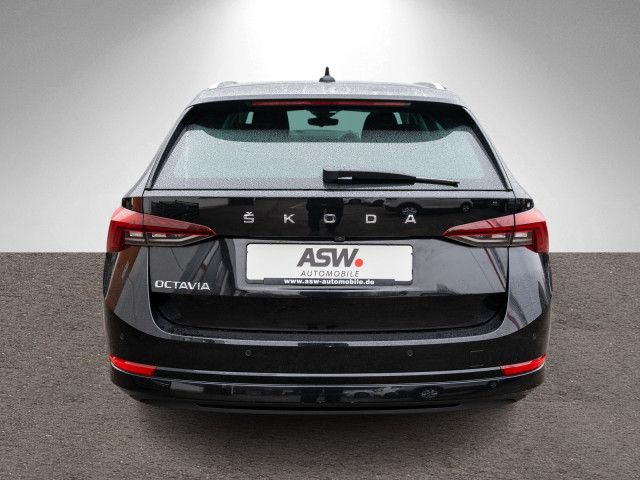 Fahrzeugabbildung SKODA Octavia Combi Style 2.0TDI DSG NAVI PANO RFK HUD