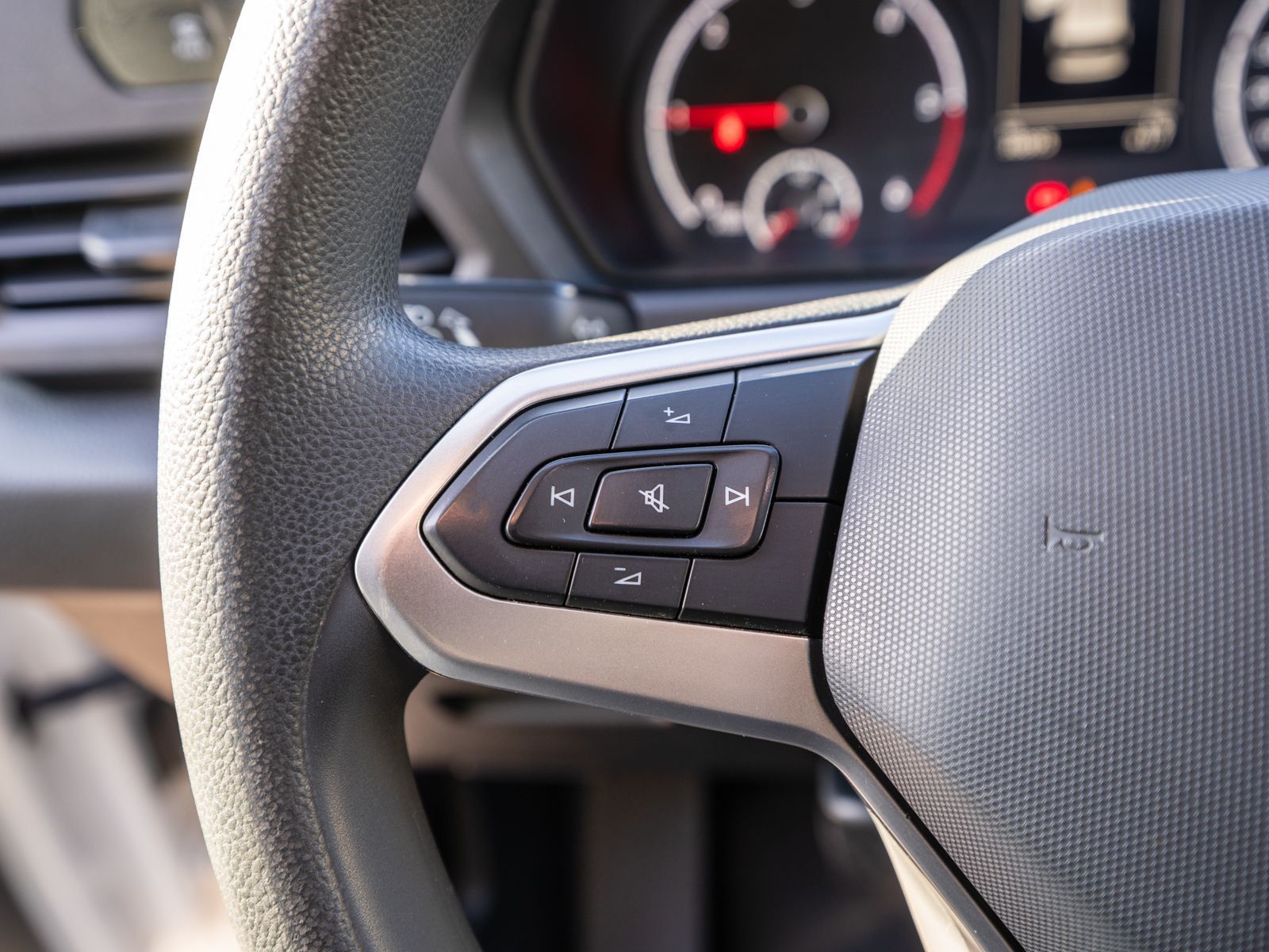 Fahrzeugabbildung Volkswagen Caddy Cargo Maxi 2.0 TDI EcoProfi PDC Klima AHK