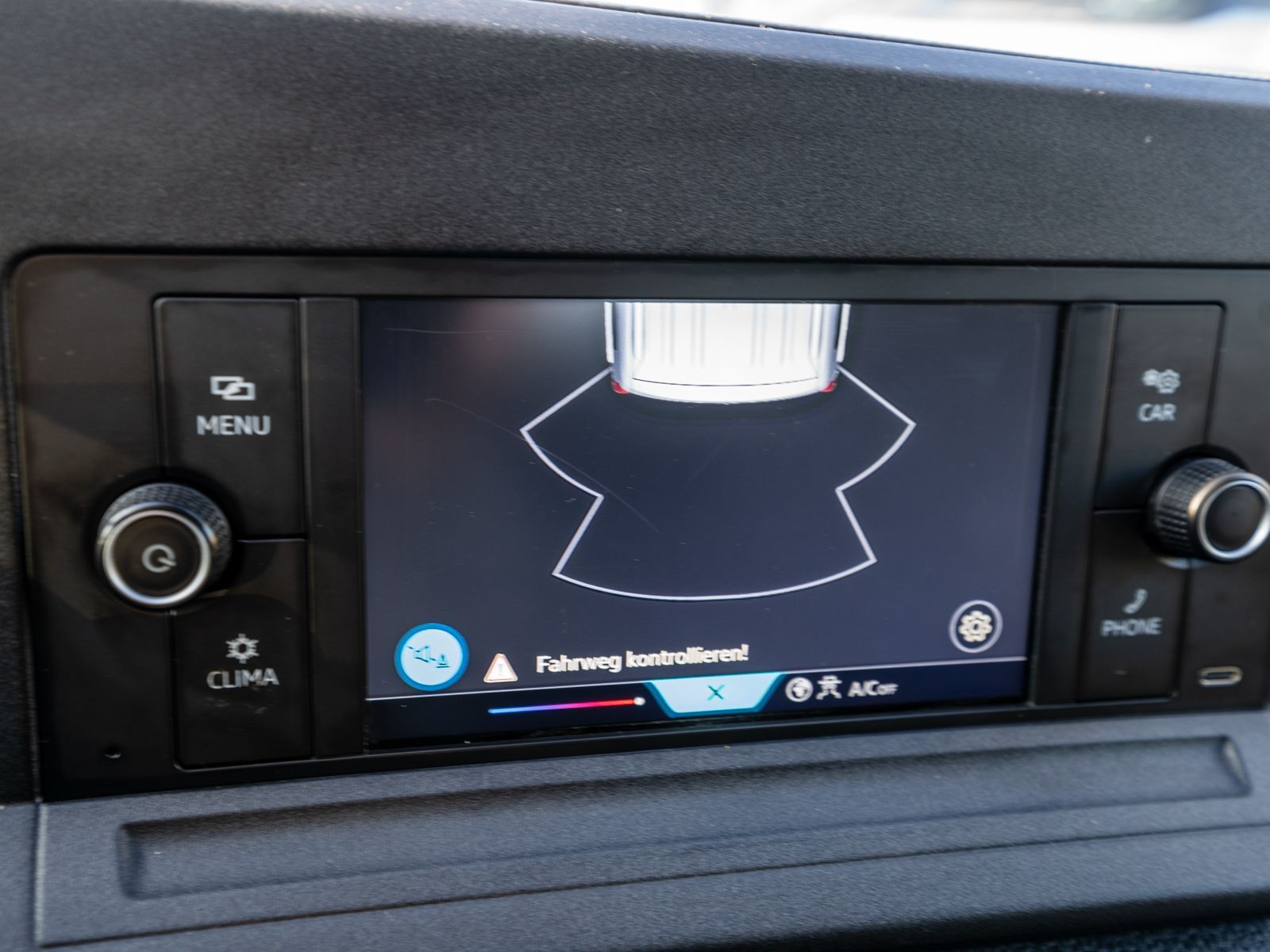 Fahrzeugabbildung Volkswagen Caddy Cargo Maxi 2.0 TDI EcoProfi PDC Klima AHK